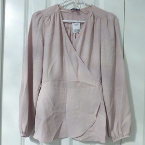 LE-CHATEAU light pink long sleeve v-neck blouse